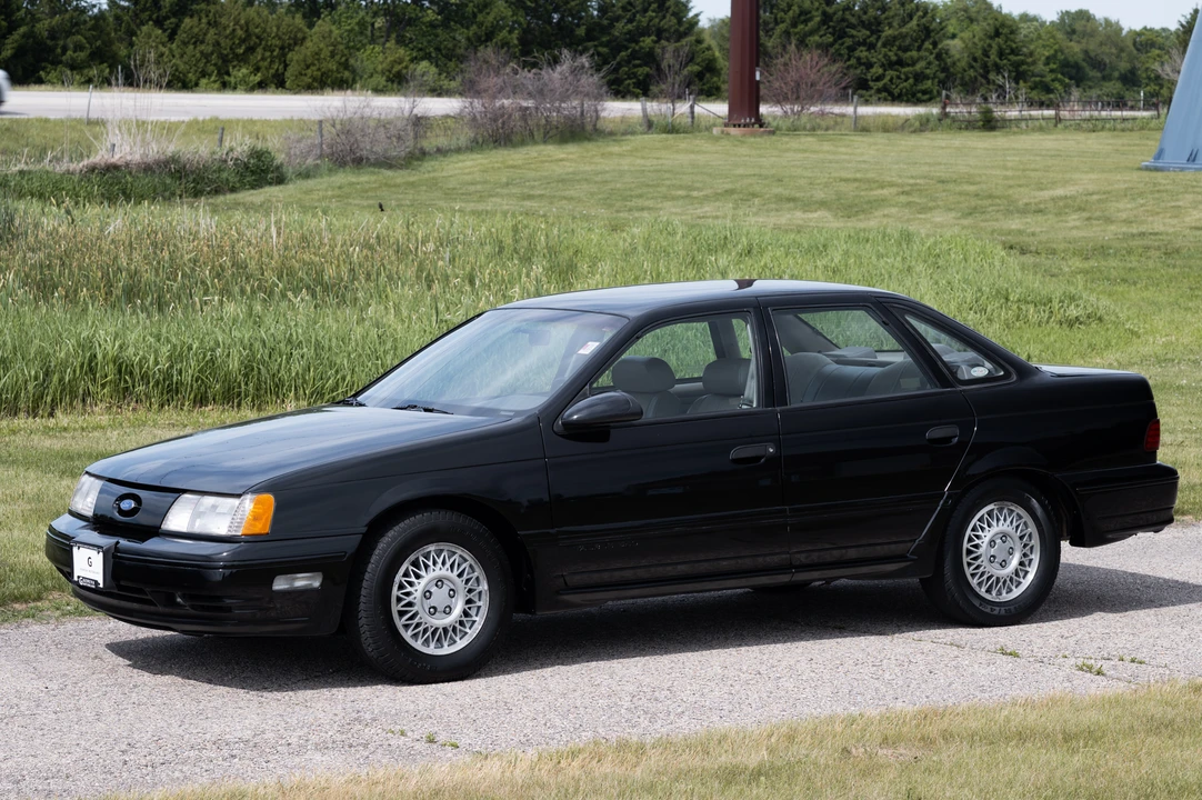 1989 Ford Taurus SHO 1st Gen - Image 3 of 31