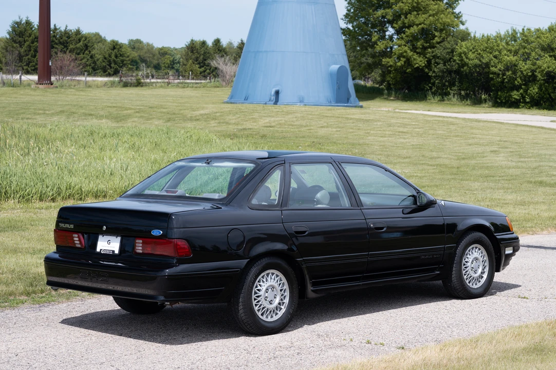 1989 Ford Taurus SHO 1st Gen - Image 11 of 31