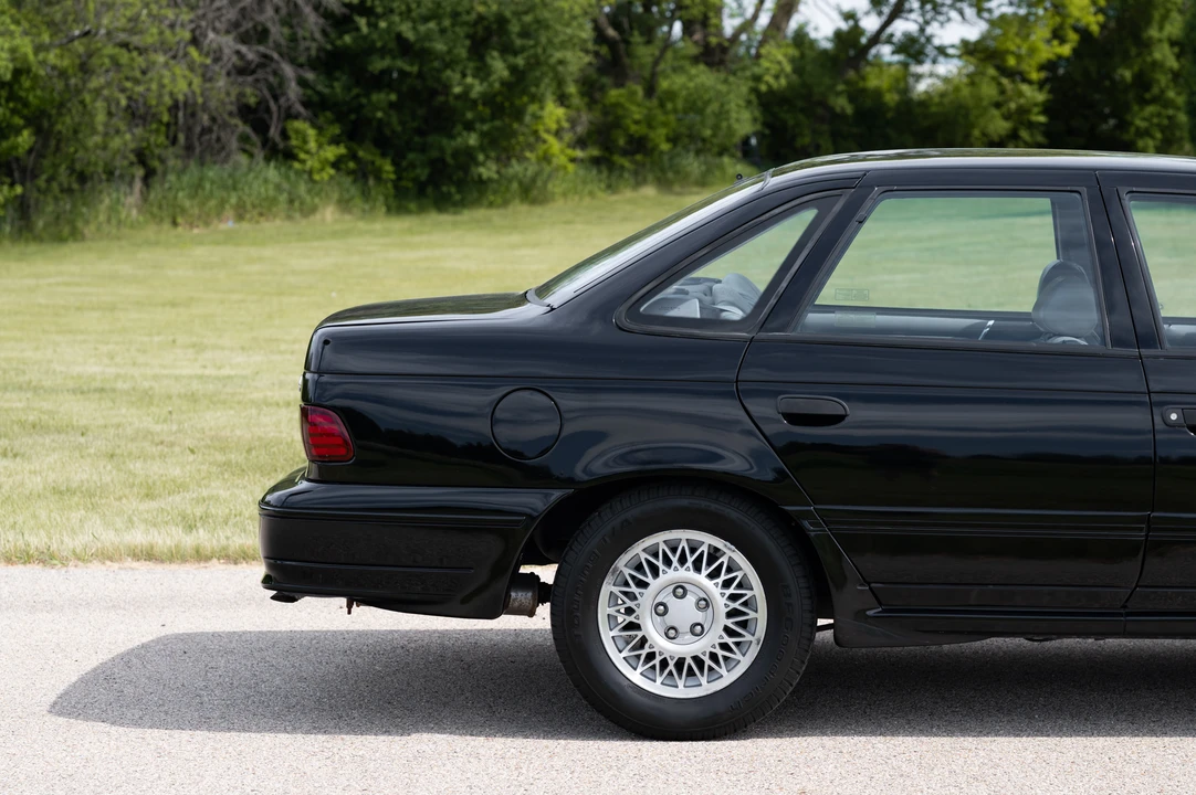 1989 Ford Taurus SHO 1st Gen - Image 21 of 31