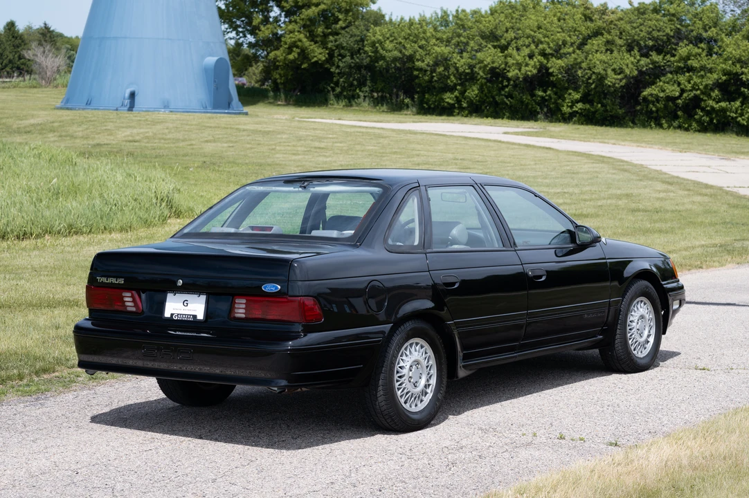 1989 Ford Taurus SHO 1st Gen - Image 10 of 31