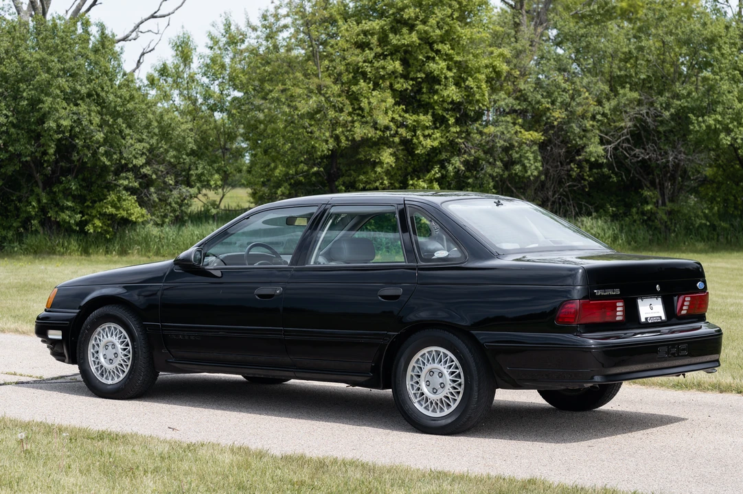 1989 Ford Taurus SHO 1st Gen - Image 6 of 31