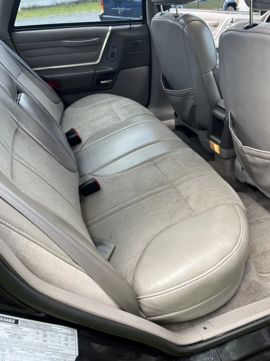 1989 Ford Taurus SHO 1st Gen - Image 14 of 24
