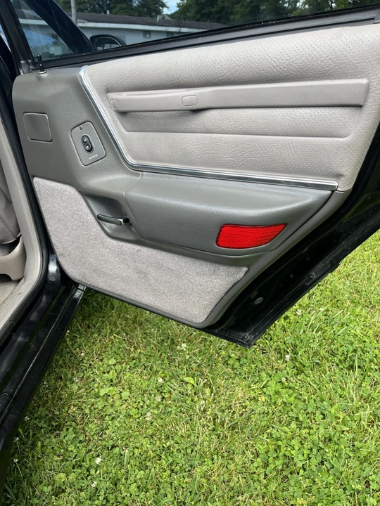 1989 Ford Taurus SHO 1st Gen - Image 18 of 24