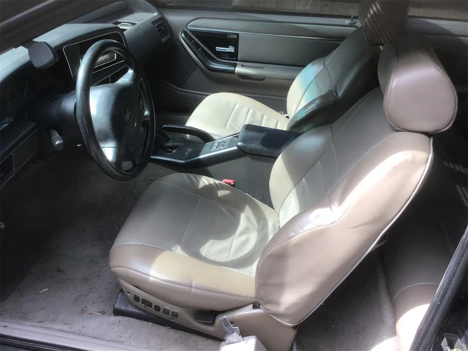 1989 Ford Thunderbird 10th Gen - Image 5 of 8