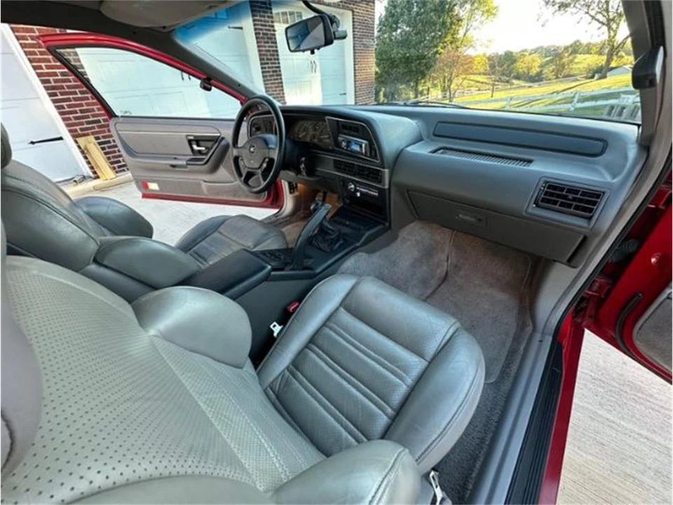 1989 Ford Thunderbird 10th Gen - Image 13 of 25