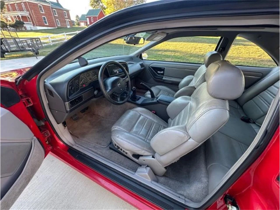 1989 Ford Thunderbird 10th Gen - Image 16 of 25
