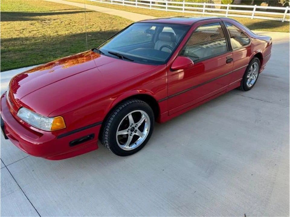 1989 Ford Thunderbird 10th Gen - Image 18 of 25