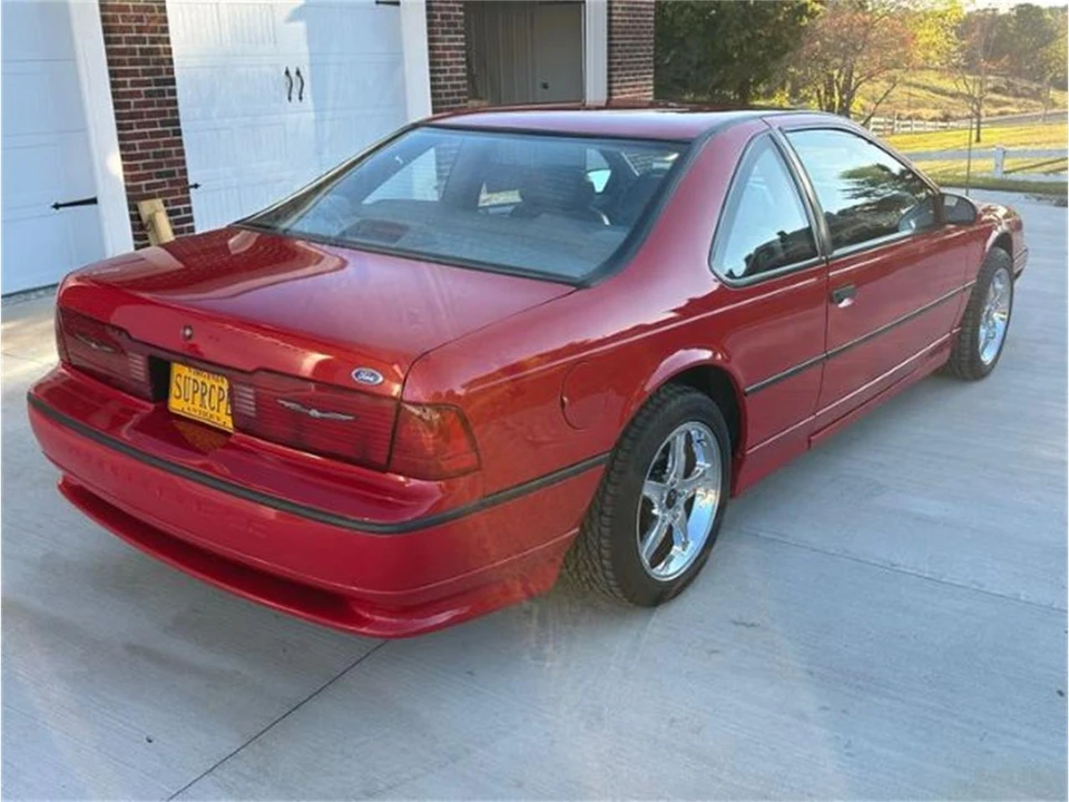 1989 Ford Thunderbird 10th Gen - Image 22 of 25