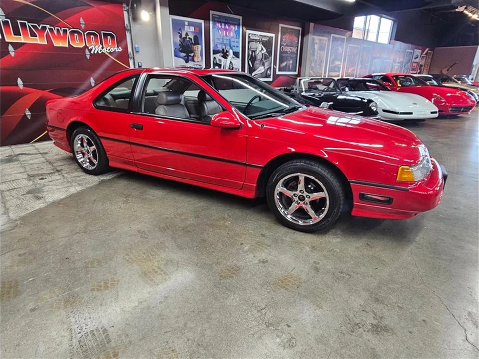 1989 Ford Thunderbird 10th Gen - Image 10 of 31