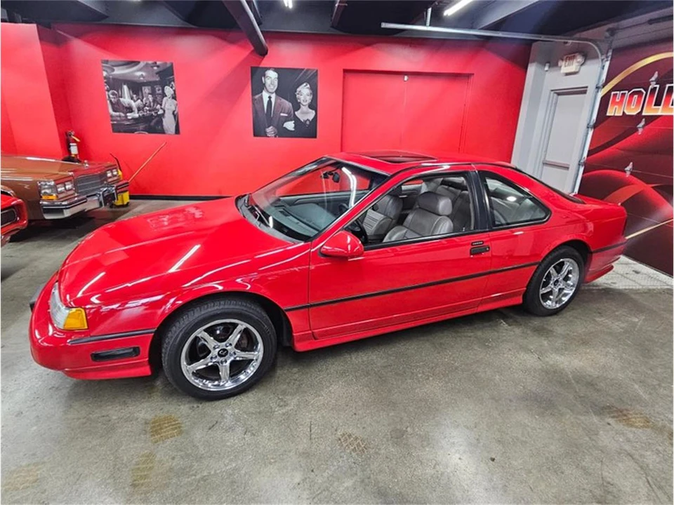 1989 Ford Thunderbird 10th Gen - Image 24 of 31