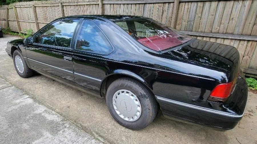 1989 Ford Thunderbird 10th Gen - Image 6 of 10