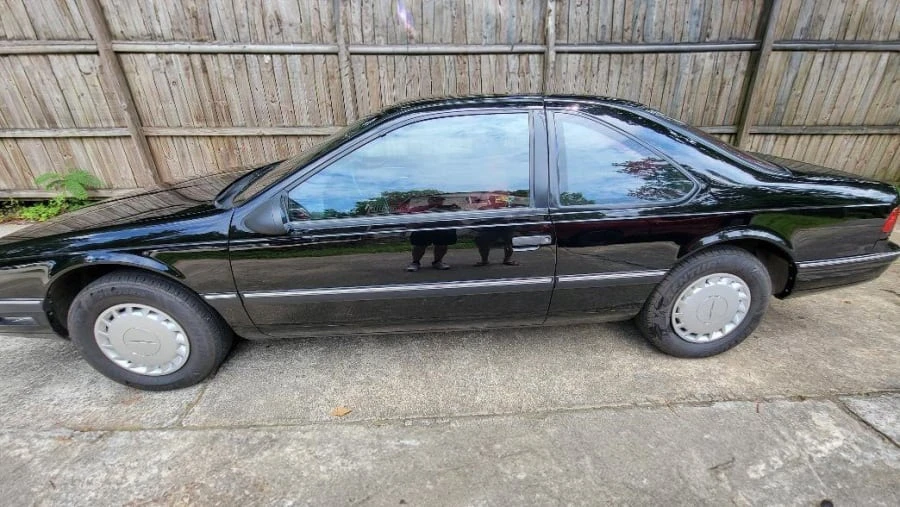 1989 Ford Thunderbird 10th Gen - Image 2 of 10