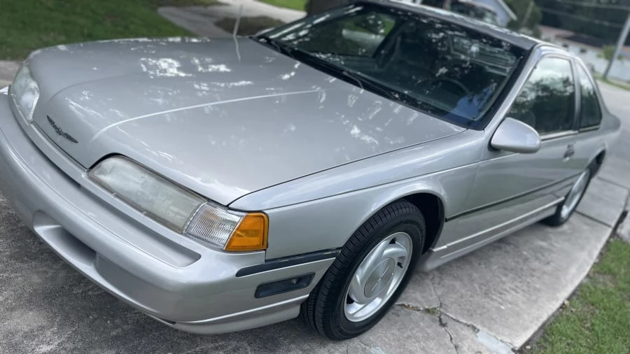 1989 Ford Thunderbird 10th Gen - Image 7 of 11