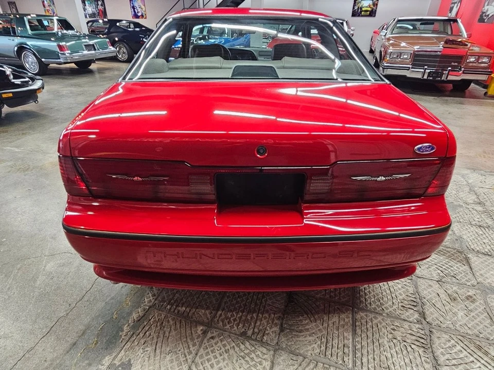 1989 Ford Thunderbird 10th Gen - Image 18 of 31