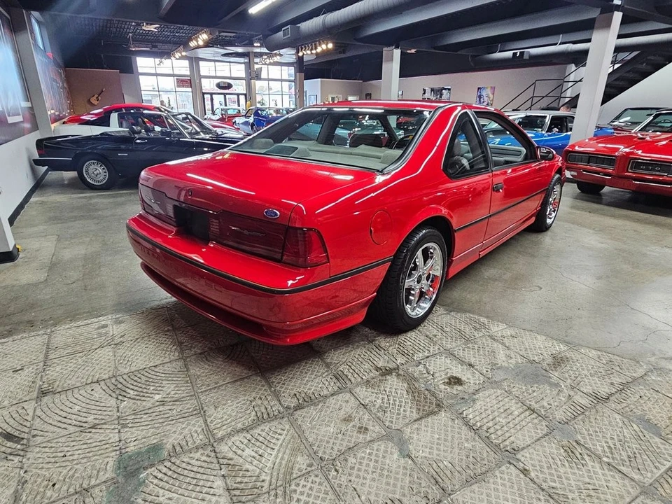 1989 Ford Thunderbird 9th Gen - Image 16 of 21