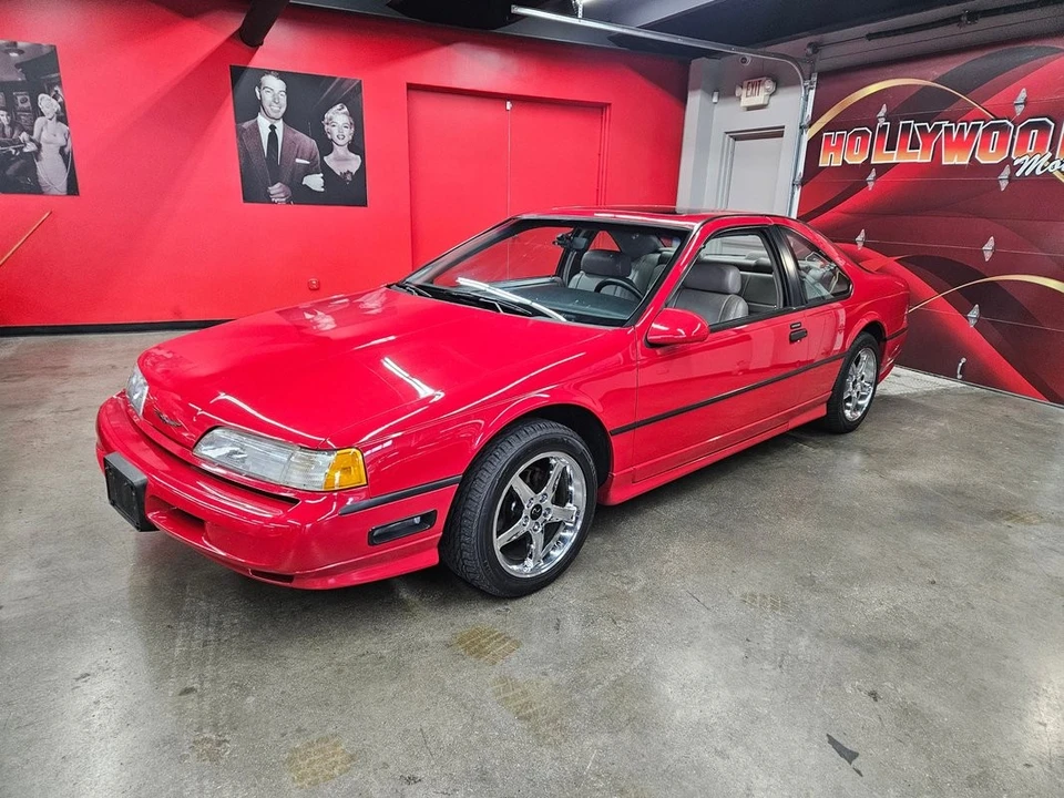 1989 Ford Thunderbird 10th Gen - Image 2 of 31