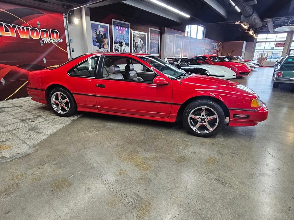 1989 Ford Thunderbird 10th Gen - Image 11 of 21