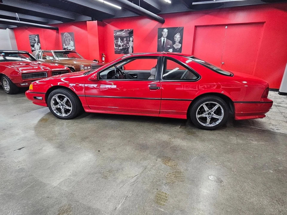 1989 Ford Thunderbird 10th Gen - Image 22 of 31