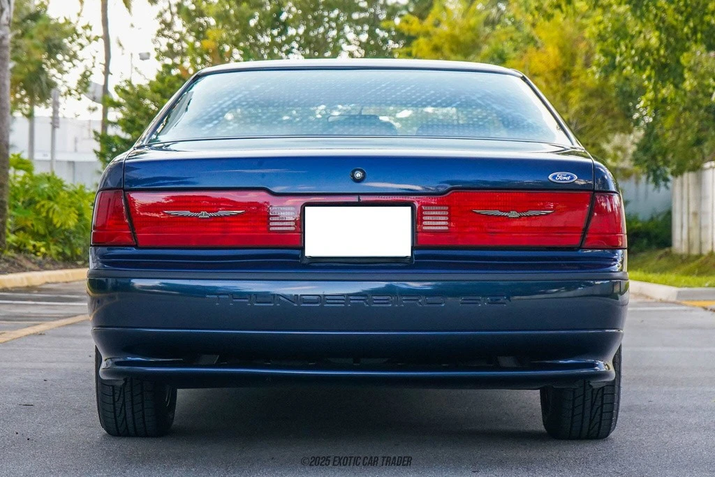 1989 Ford Thunderbird 10th Gen - Image 7 of 12
