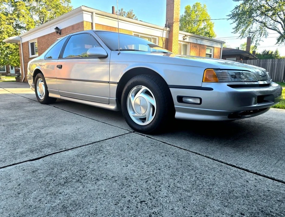 1989 Ford Thunderbird 9th Gen - Image 5 of 21