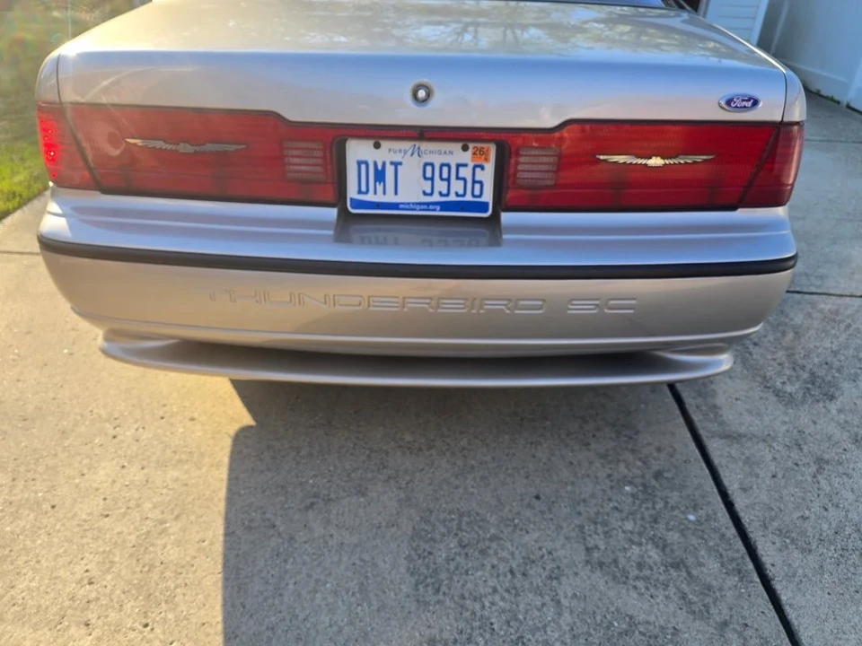 1989 Ford Thunderbird 9th Gen - Image 14 of 21