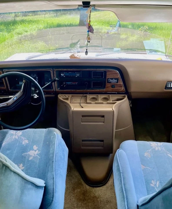 1989 Ford Econoline Van - Image 6 of 10