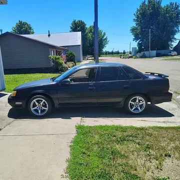 1989 Ford Taurus SHO