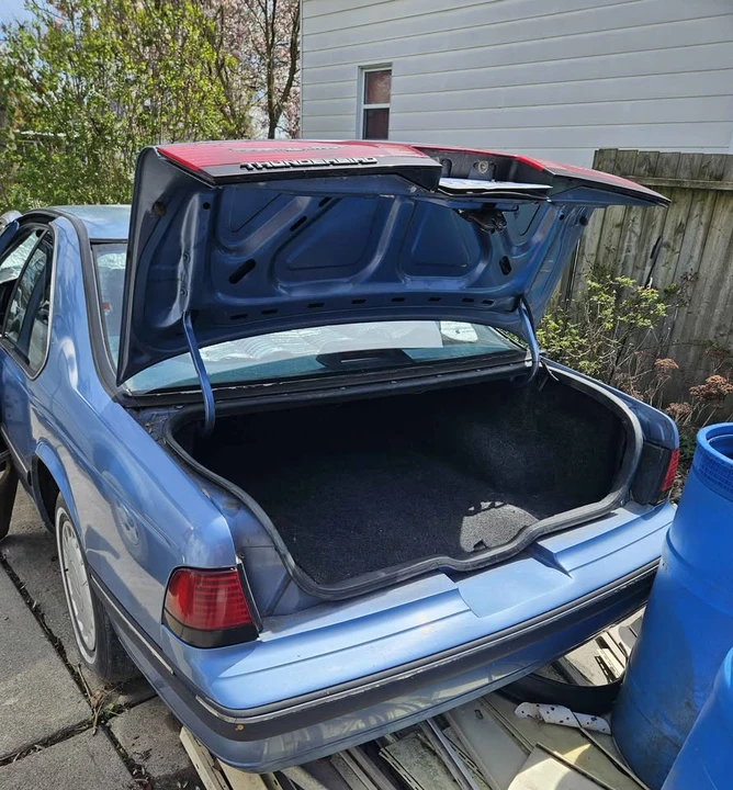 1989 Ford Thunderbird 9th Gen - Image 3 of 8