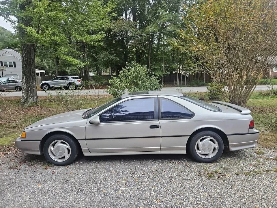 1989 Ford Thunderbird 9th Gen - Image 4 of 7