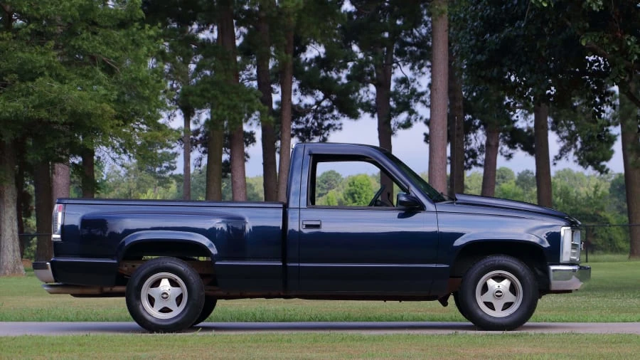 1989 GMC Sierra 1st Gen - Image 2 of 12