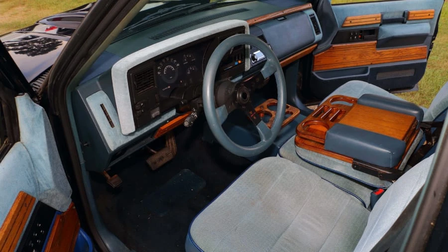 1989 GMC Sierra 1st Gen - Image 4 of 12