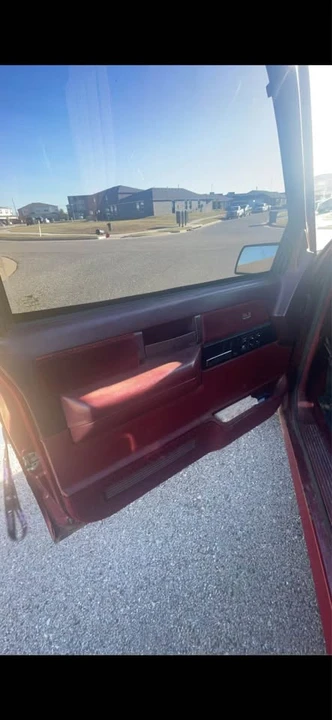1989 GMC C/K 3rd Gen - Image 4 of 13