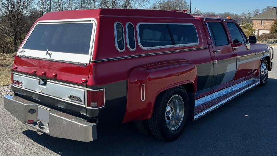 1989 GMC Sierra 1st Gen - Image 2 of 13