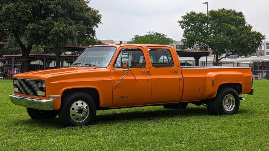 1989 GMC Sierra 1st Gen - Image 28 of 31