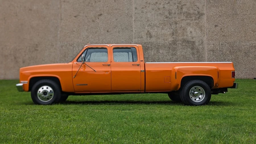 1989 GMC Sierra 1st Gen - Image 2 of 31