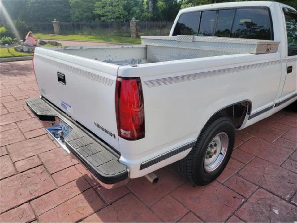 1989 GMC C/K 3rd Gen - Image 4 of 30