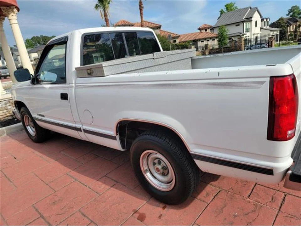 1989 GMC C/K 3rd Gen - Image 10 of 30
