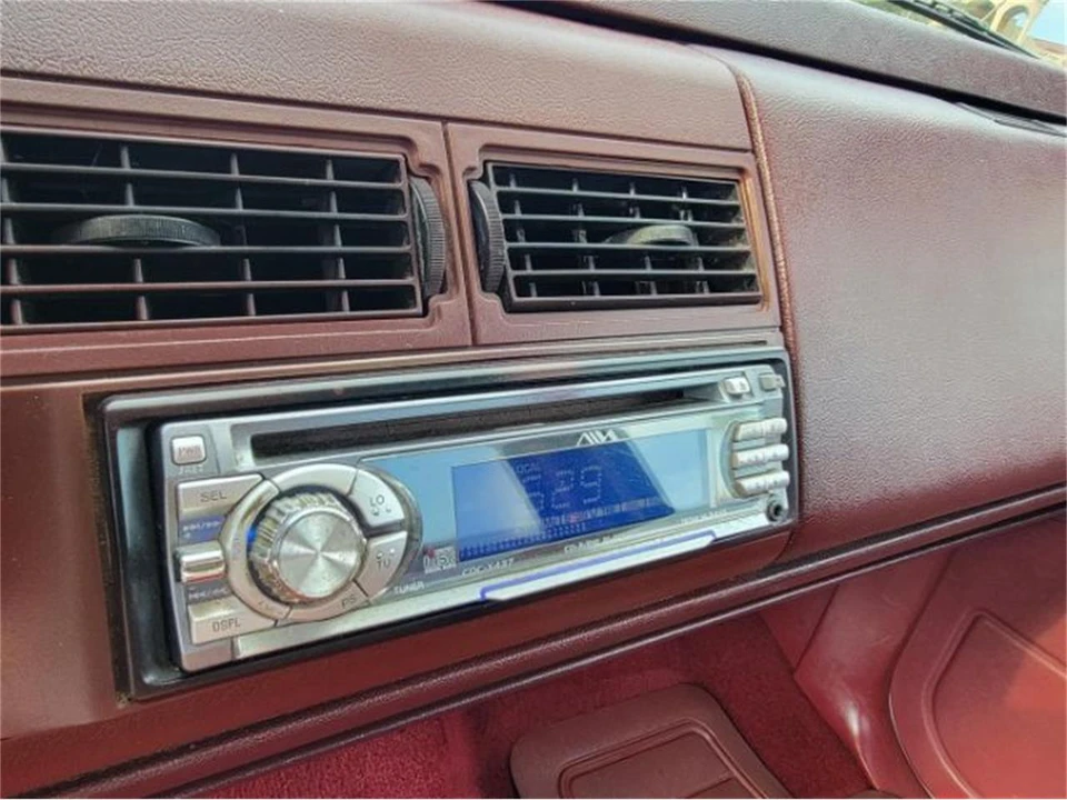 1989 GMC C/K 3rd Gen - Image 11 of 30