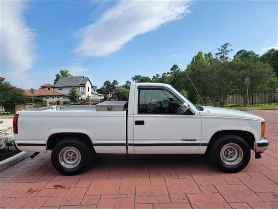 1989 GMC C/K 3rd Gen - Image 13 of 30
