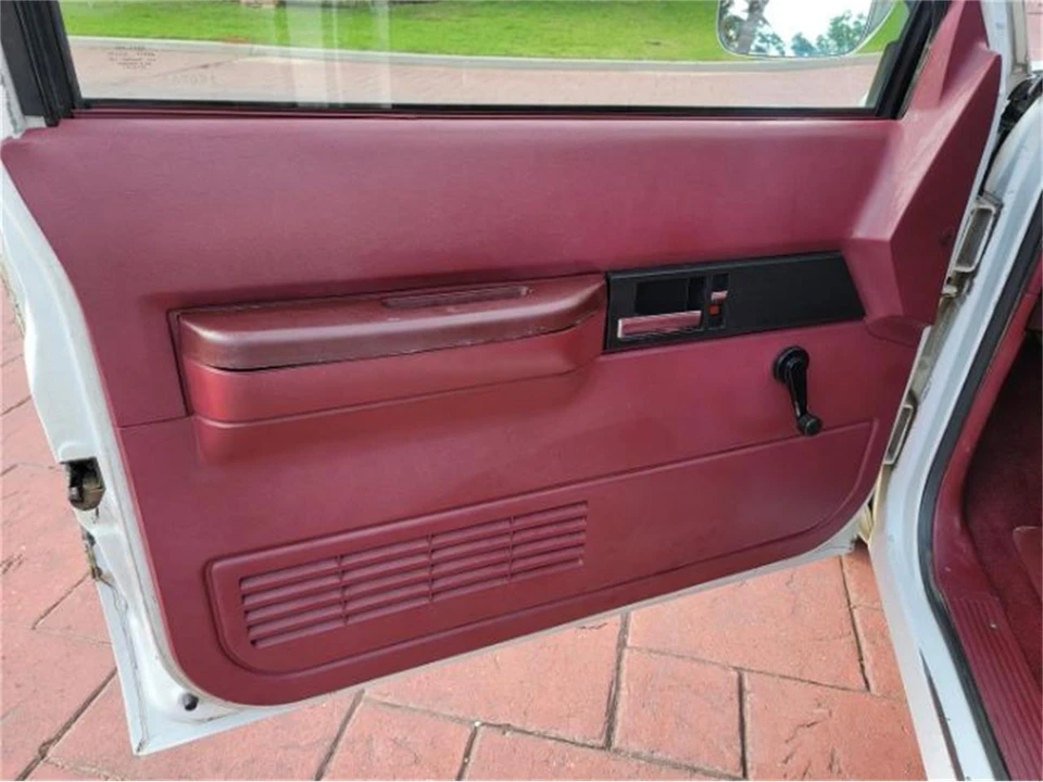 1989 GMC C/K 3rd Gen - Image 29 of 30