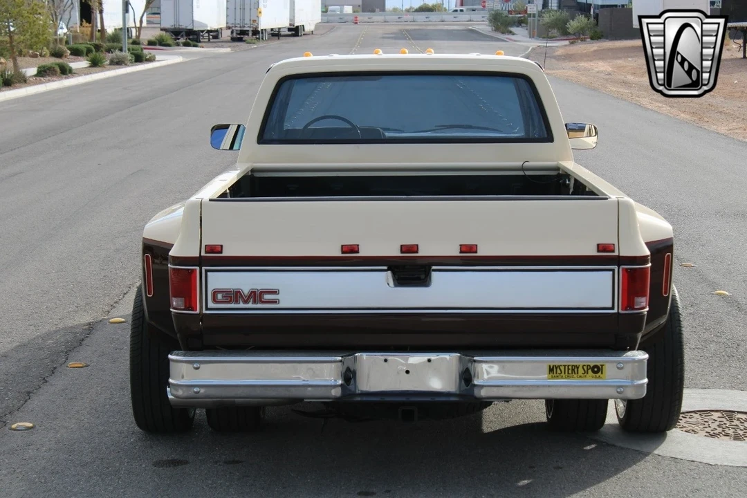 1989 GMC C/K 3rd Gen - Image 10 of 12
