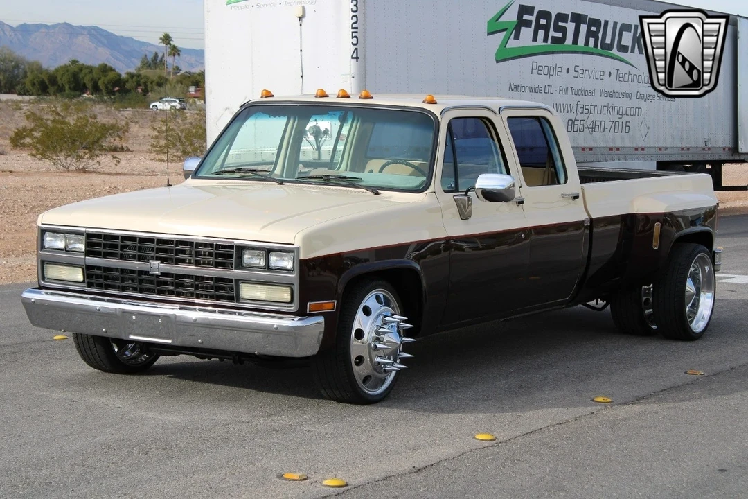 1989 GMC C/K 3rd Gen - Image 4 of 12