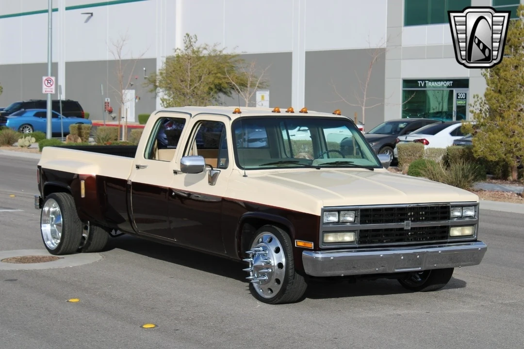 1989 GMC C/K 3rd Gen - Image 13 of 21