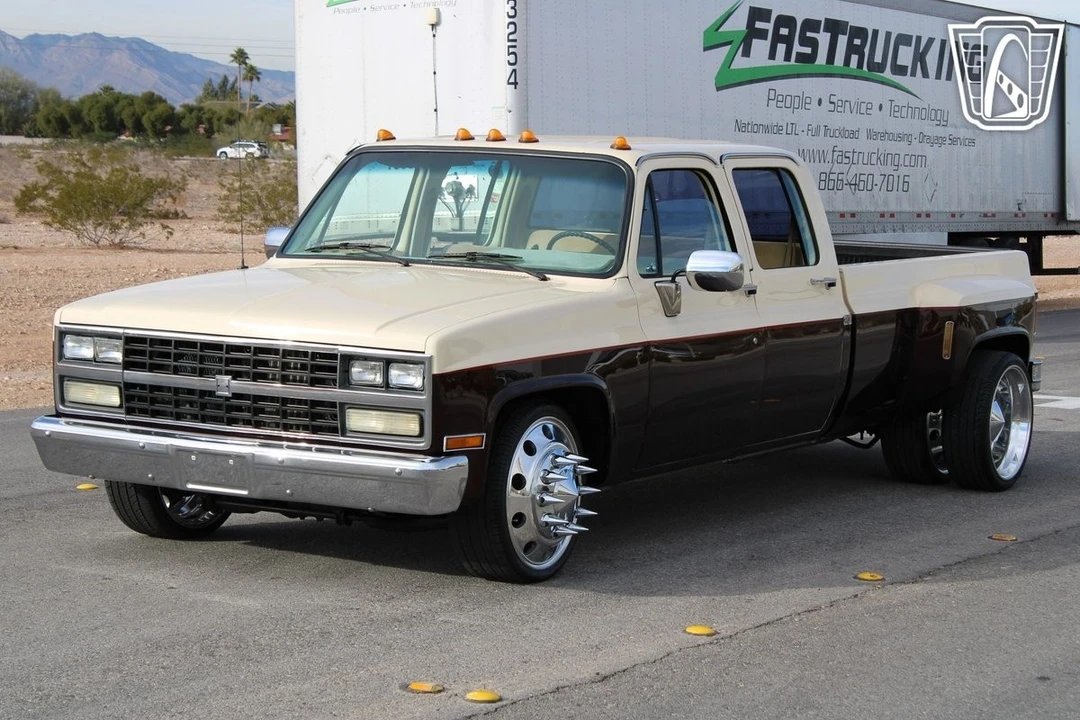 1989 GMC C/K 3rd Gen - Image 4 of 21