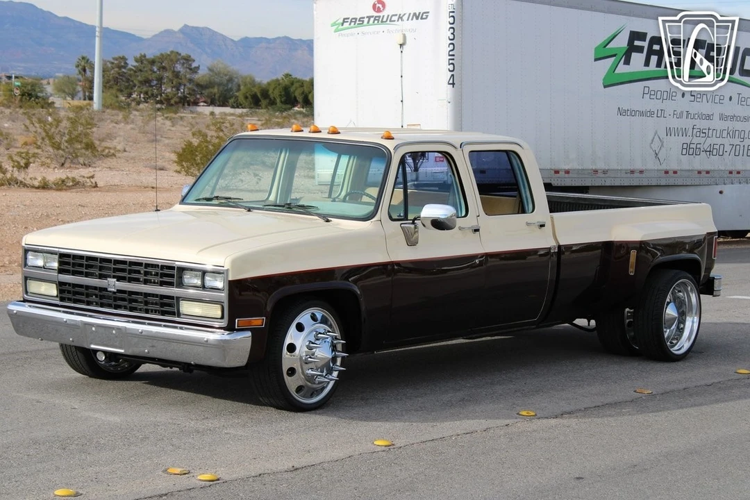 1989 GMC C/K 3rd Gen - Image 7 of 21