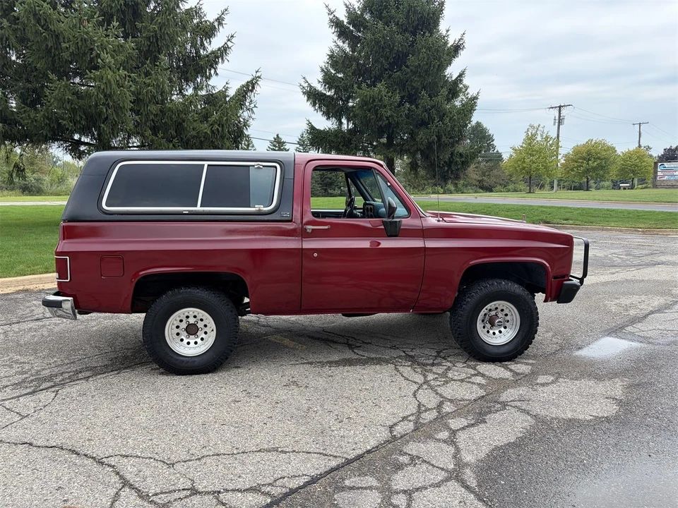 1989 GMC Jimmy 2nd Gen - Image 7 of 18