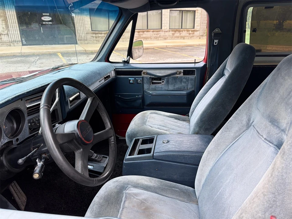 1989 GMC Jimmy 2nd Gen - Image 15 of 18