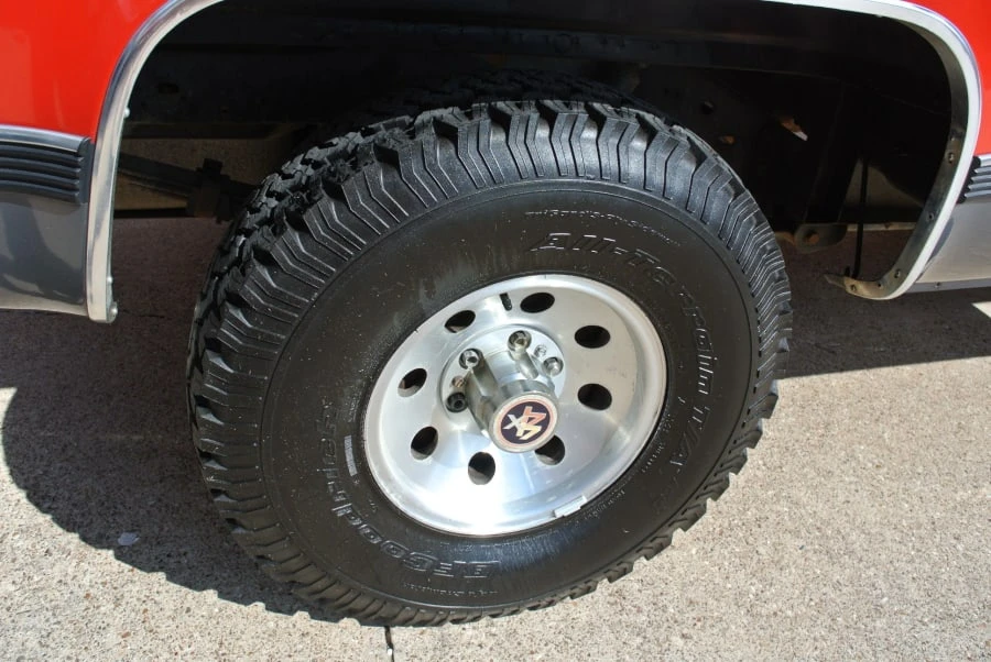 1989 GMC Jimmy 2nd Gen - Image 11 of 12