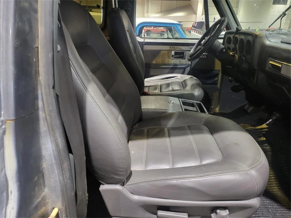 1989 GMC Jimmy 2nd Gen - Image 7 of 18