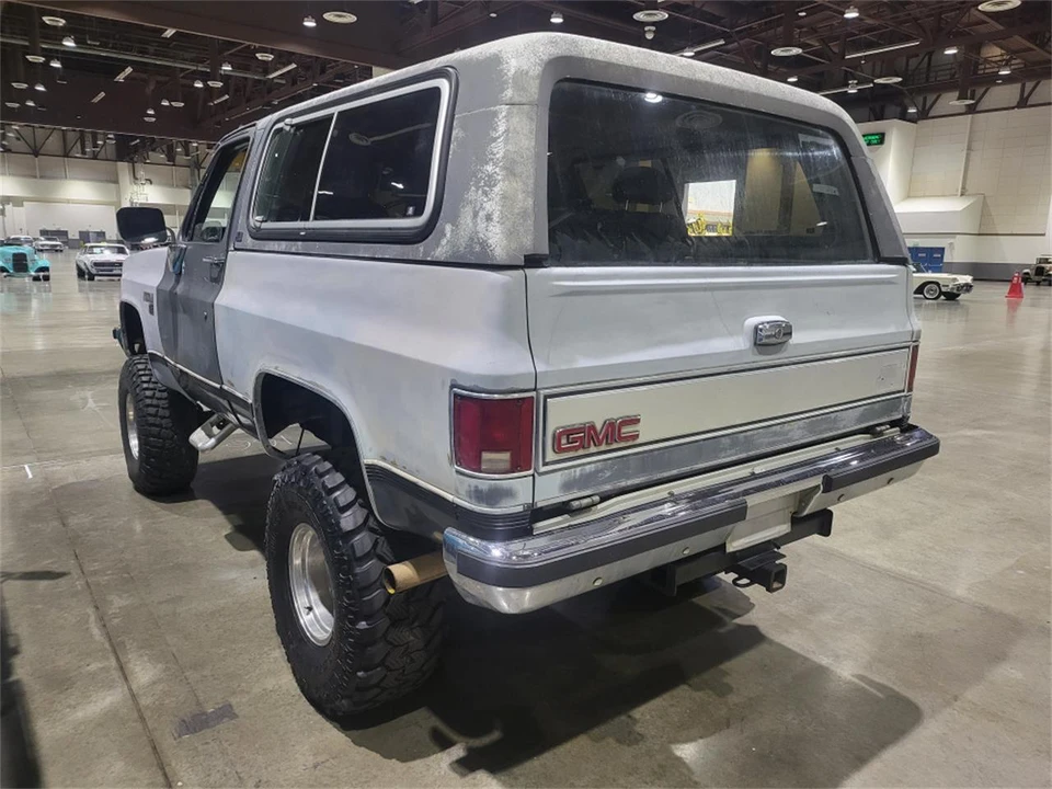 1989 GMC Jimmy 2nd Gen - Image 3 of 18